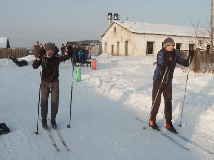 Сергей Чепиков пробежал биатлонную эстафету с воспитанниками детского дома