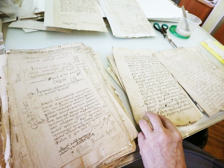 На Среднем Урале создаётся центр реставрации архивных документов