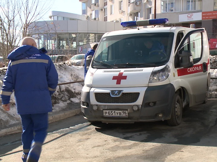 Фельдшеру из Екатеринбурга грозит увольнение из-за пощёчины пациентке