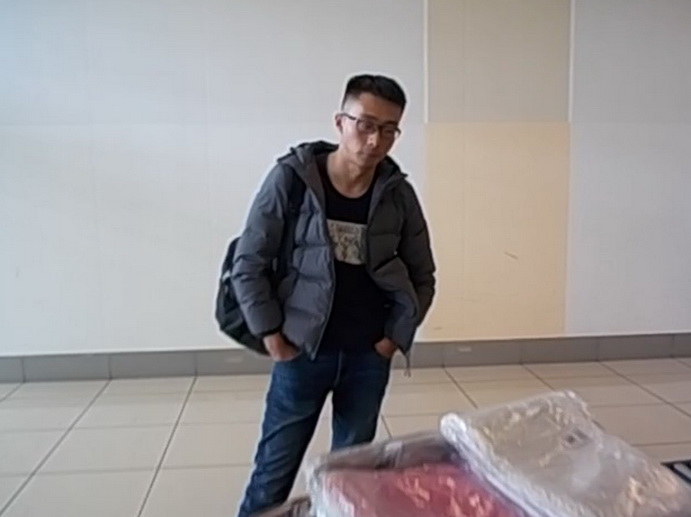 Гражданка Китая привезла в Екатеринбург свыше 20 кг контрафактной одежды