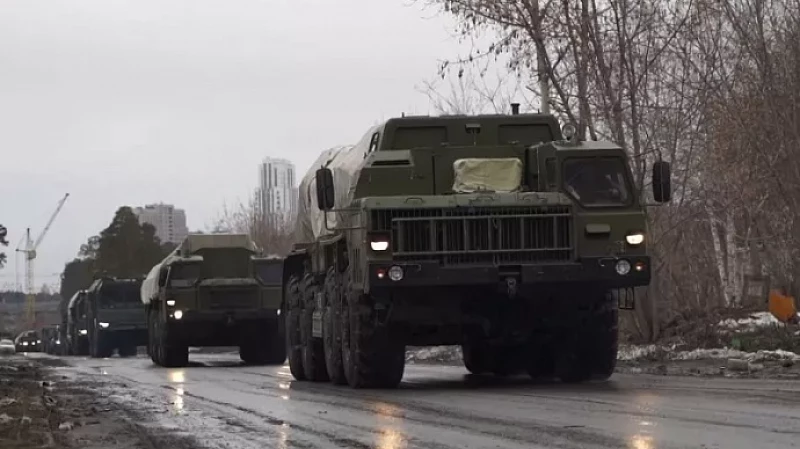 В Екатеринбурге перекроют две улицы из-за репетиции парада Победы