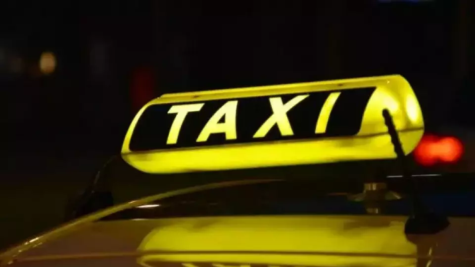 Таксист избил пассажира битой в Самарской области