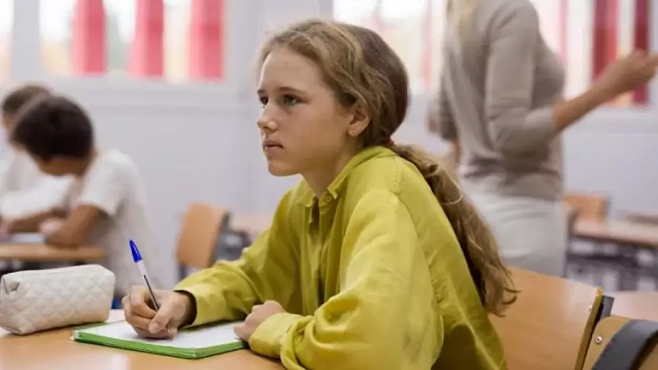 Владимир Путин дал указание задавать школьникам меньше домашки