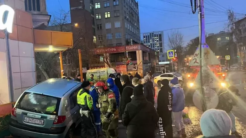 В Екатеринбурге у водителя подскочило давление и он сбил пешехода