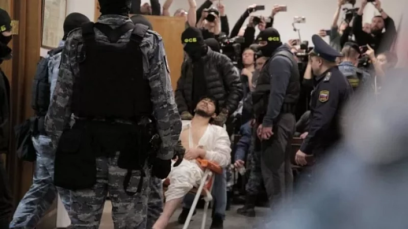 Сегодня ночью исполнителей теракта в «Крокусе» доставили суд