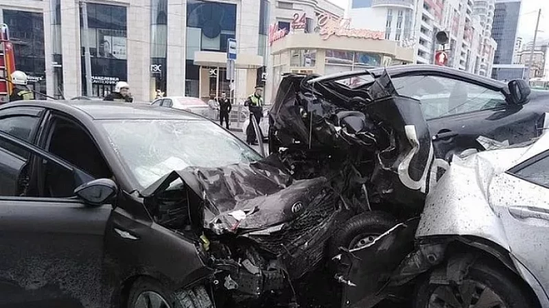 Виновник смертельного ДТП на Малышева вышел по УДО