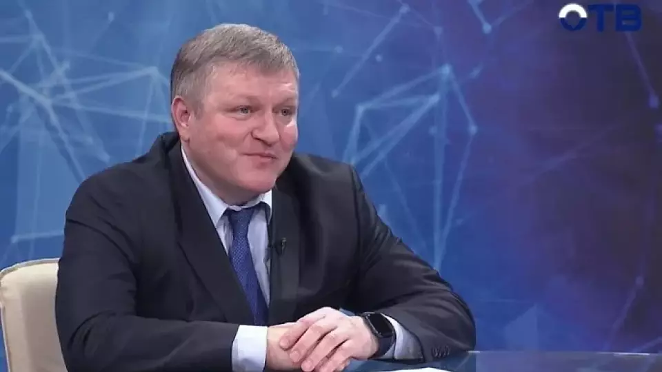 Алексей Бубнов: «Екатеринбург больше не Грязьбург, коммунальщики переходят на летний режим уборки улиц»