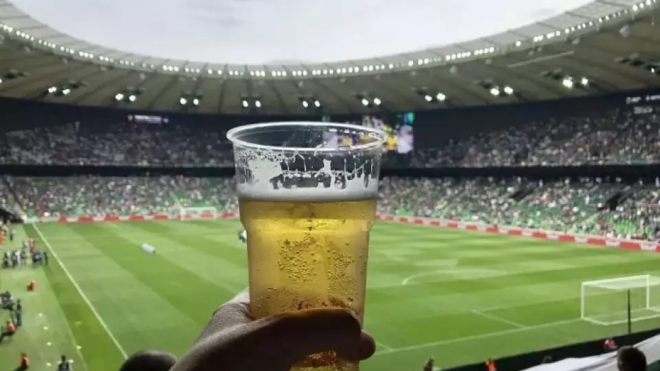 Григорий Иванов поддержал возвращение продажи пива на футбольных стадионах