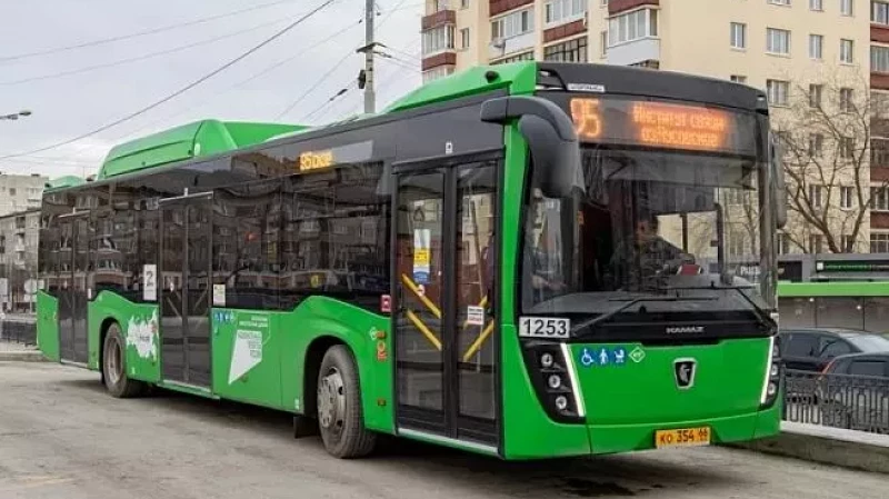 В Екатеринбурге зарплаты водителей общественного транспорта могут вырасти на 30%