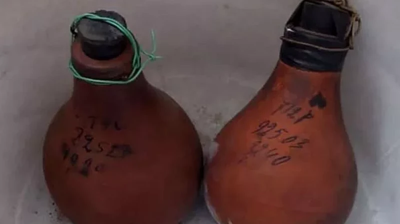 Две большие клизмы с ртутью нашел житель Челябинска в купленной квартире