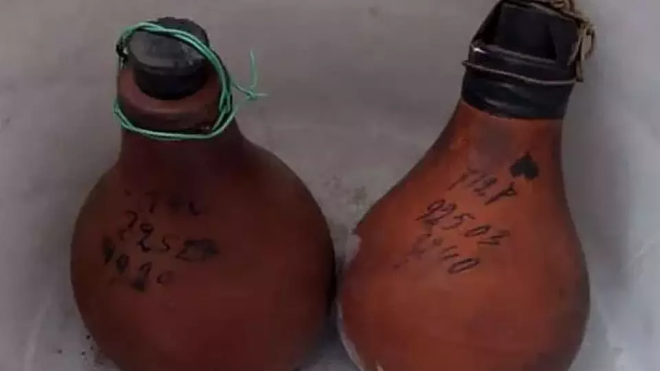 Две большие клизмы с ртутью нашел житель Челябинска в купленной квартире