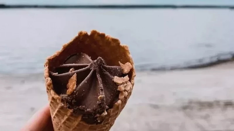Мороженое облегчает боль в горле и помогает от депрессии