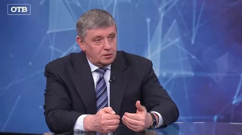 В УрФУ дефицит молодых кадров при средней зарплате преподавателей – 132 тысячи рублей