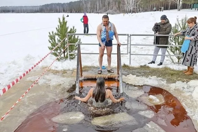 В этом году в Асбесте Крещенских купаний не будет из-за опасно тонкого льда