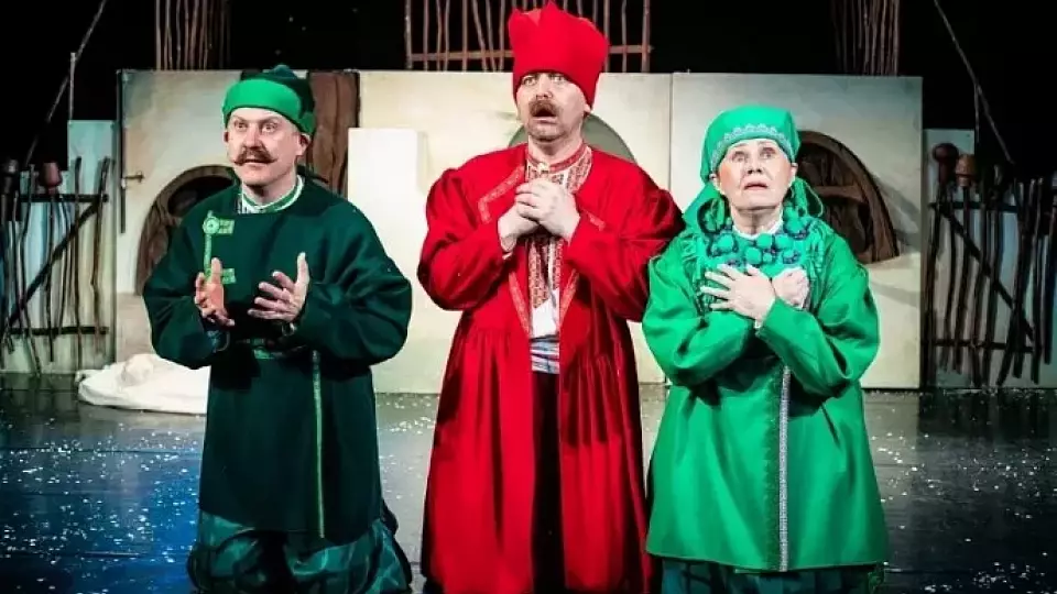 Первый тифлокомментатор в Югре: театральное искусство становится доступным для всех