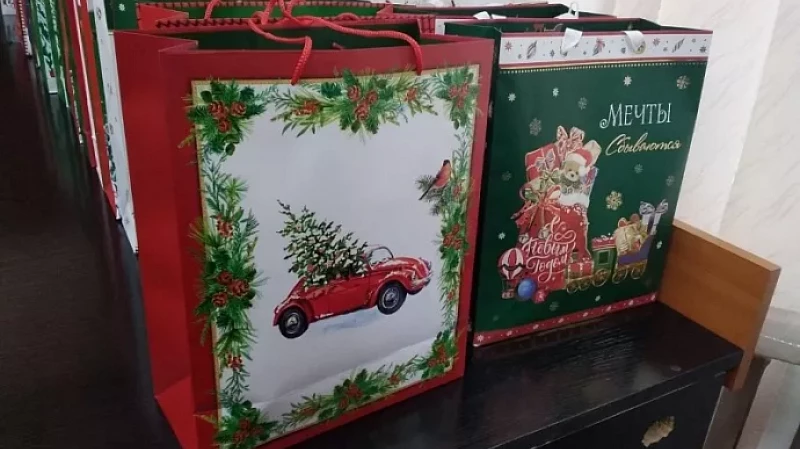 Около 30 тысяч сладких подарков от Югры и Свердловской области доставили в Макеевку