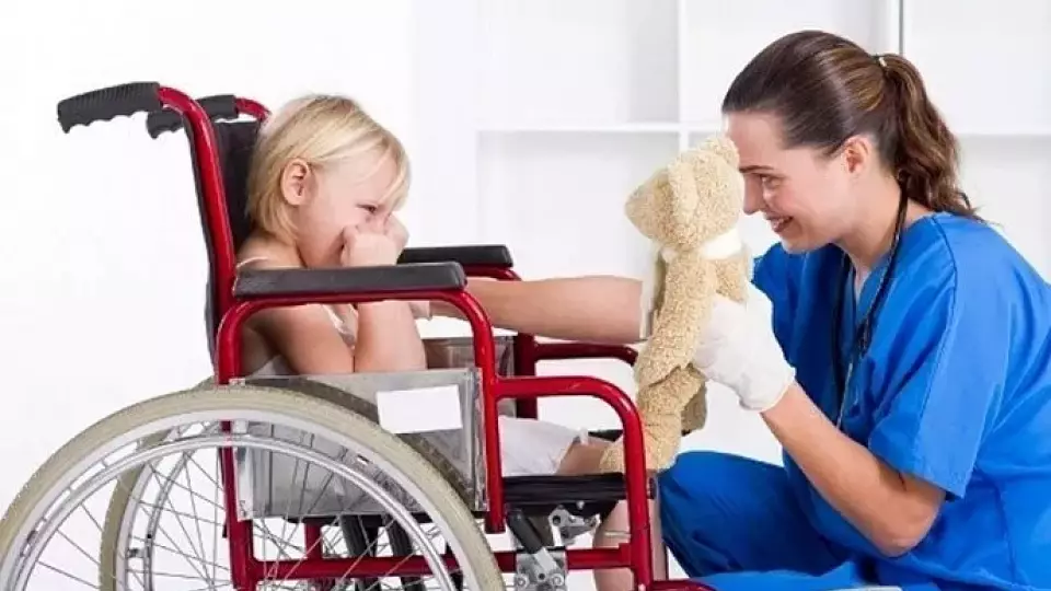 В Каменске-Уральском обеспечили жизненно необходимыми препаратами ребенка с инвалидностью