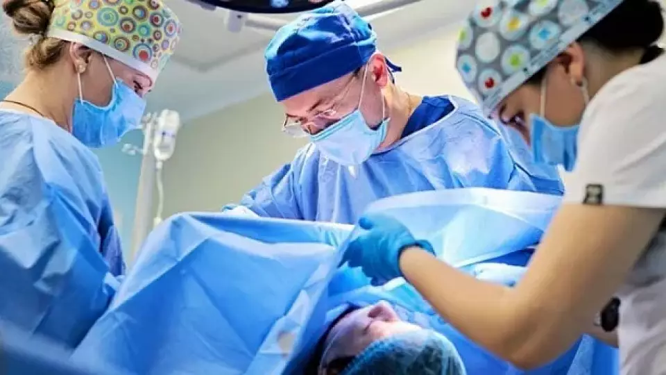 Медики Свердловской области получили премии губернатора за достижения в сфере здравоохранения