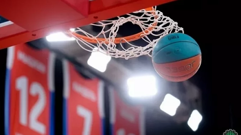 Екатеринбургский «Уралмаш» второй раз уступил казанскому УНИКСу