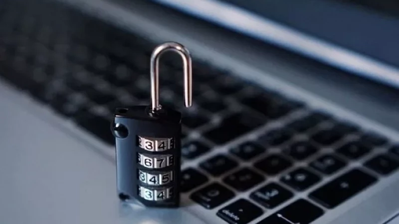 Защита от мошенников: свердловчанам стало проще регистрироваться в интернет-магазинах