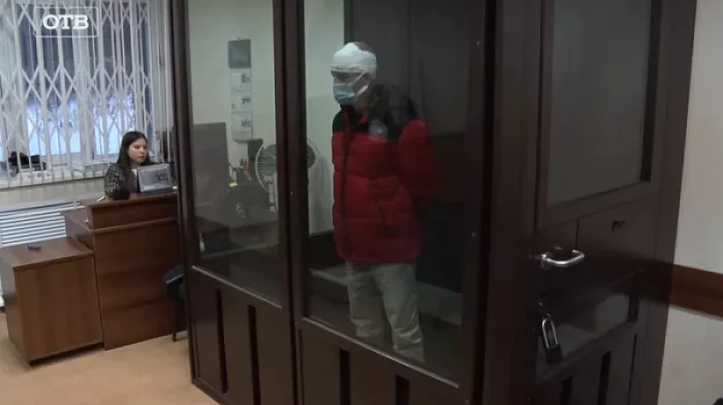 Мужчине, устроившему пожар в доме сожительницы, избрали меру пресечения