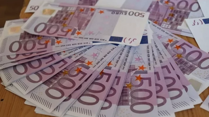 В Екатеринбурге осуждён житель Татарстана за сбыт поддельных евро на 30 млн рублей