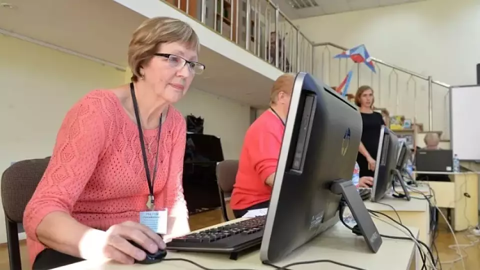 В Екатеринбурге семеро свердловчан стали призерами чемпионата по компьютерному многоборью среди пенсионеров