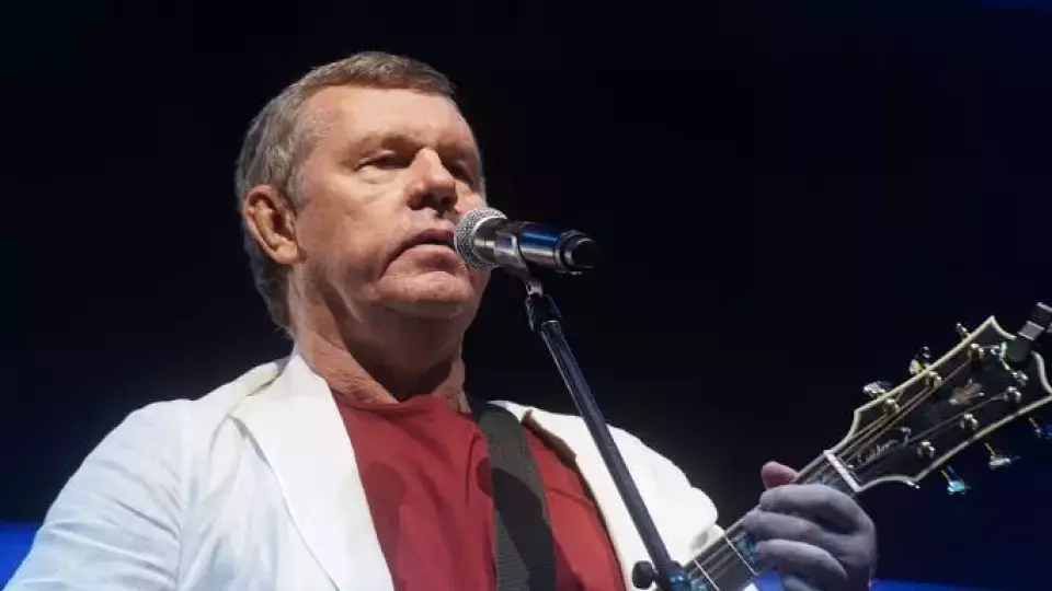 Бард Александр Новиков и еще три человека станут почётными гражданами Екатеринбурга