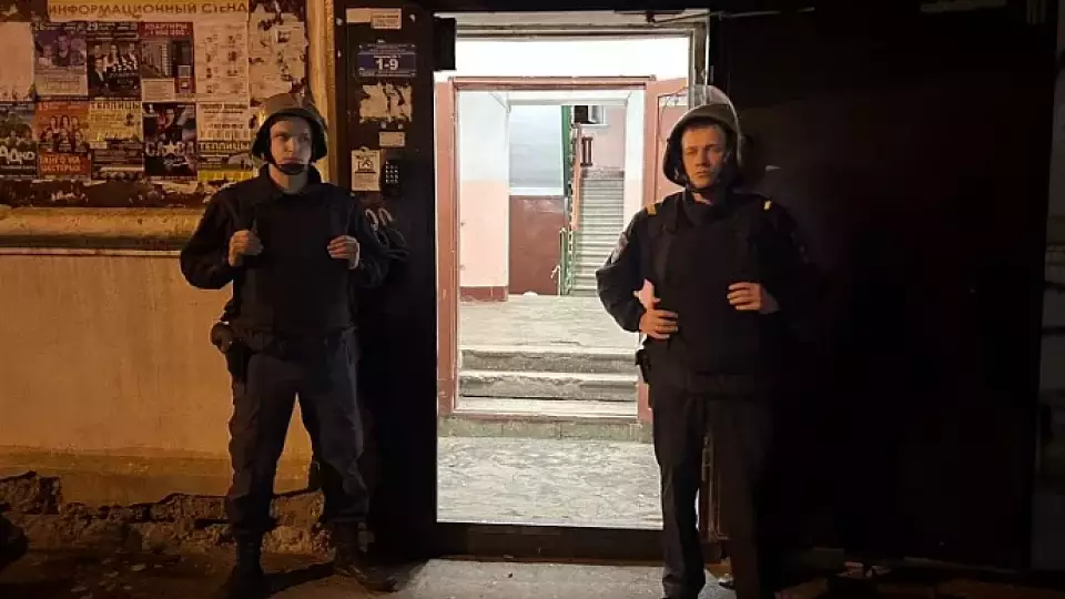 В отношении дебошира из Каменска-Уральского возбудили уголовное дело