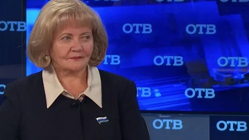 Помощь в обучении и поиск работы: на женском форуме в Екатеринбурге обсудили меры социальной поддержки для мам в декрете