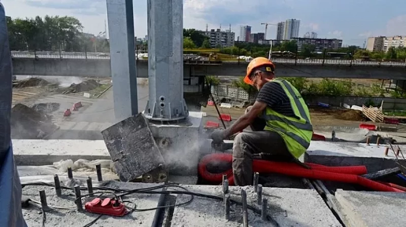 Развязка у концерна «Калина» в Екатеринбурге частично откроется в 20-х числах августа