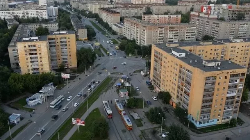 Семью 5-летней Сони, брошенной на Эльмаше, нашли в Академическом