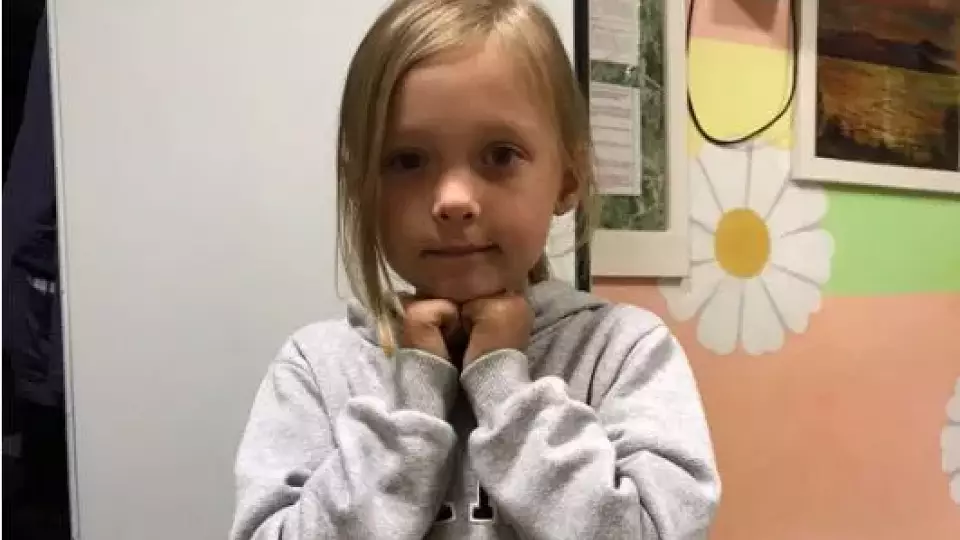 В Екатеринбурге на Эльмаше обнаружена потерявшаяся девочка