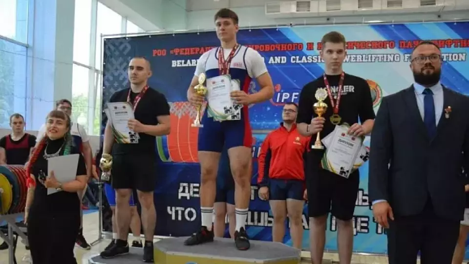 Уральские пауэрлифтеры привезли награды из Белоруссии
