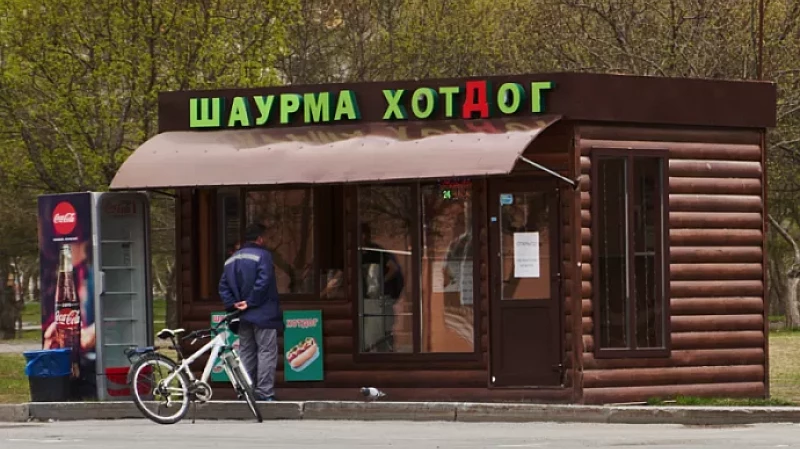 С начала года в Екатеринбурге убрали более 200 незаконных торговых точек