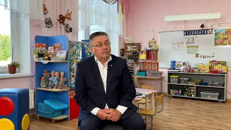 Игорь Мороков: больше 1500 специалистов не хватает в системе дошкольного и общего образования