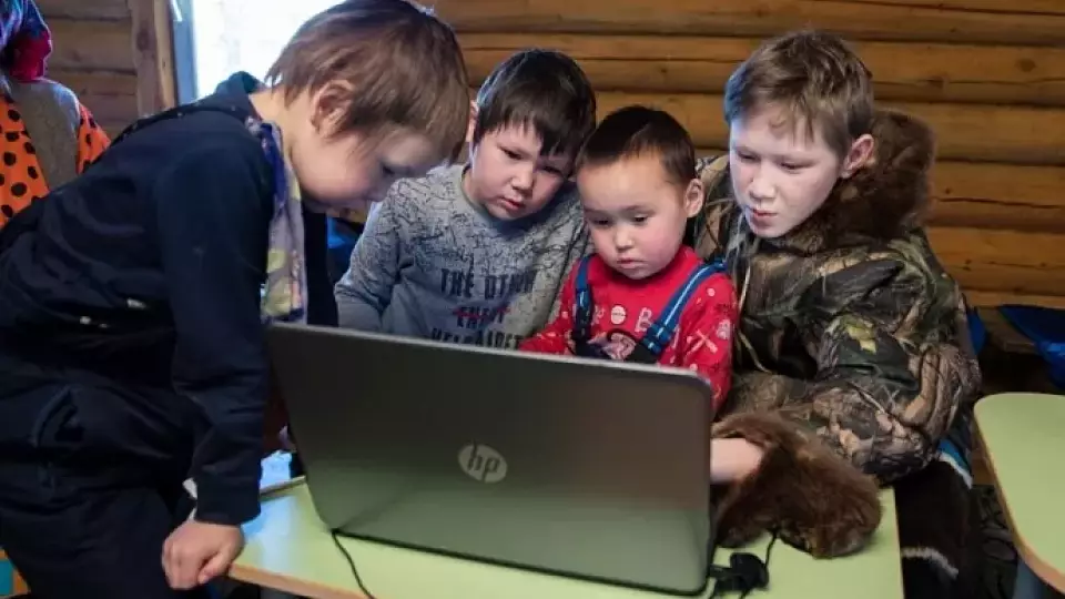 Коренные народы Севера продолжают подключать к интернету