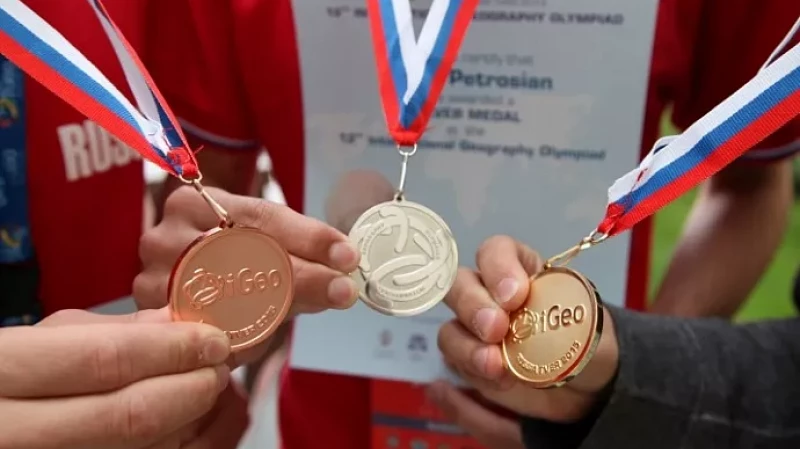 Золотой медалью погасить долги родителей