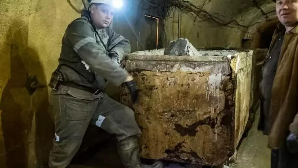 Мариинский прииск начнет производить металл для космической и атомной промышленности