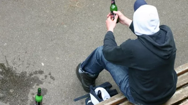 10 подростков из Первоуральска отравились алкоголем