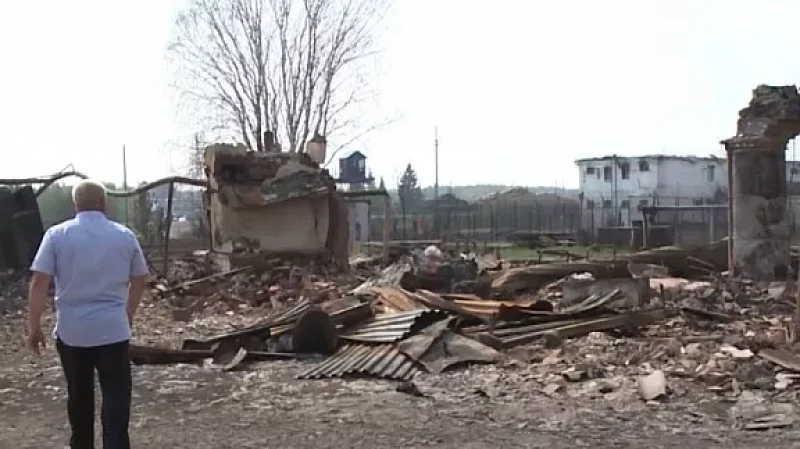 Тушили колонию, пока горели их дома: сотрудников ГУФСИН представили к наградам