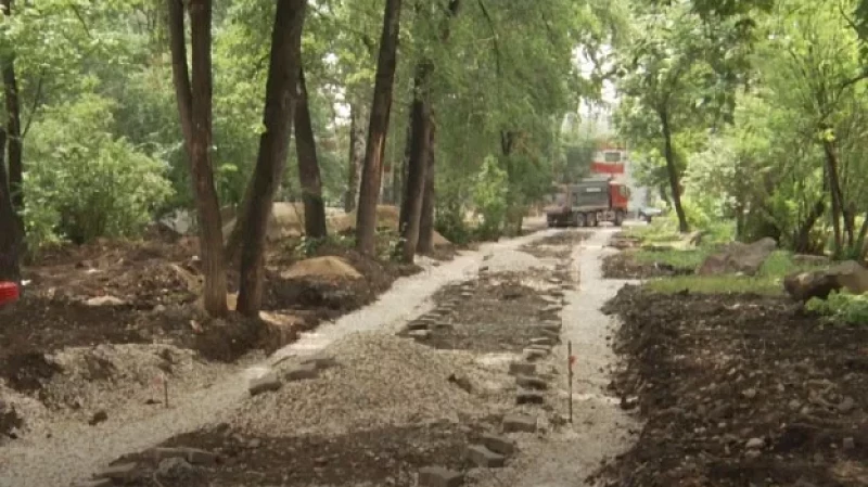 В Екатеринбурге началась долгожданная реконструкция парка имени Энгельса