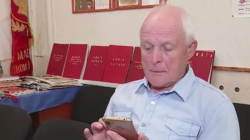 Старшее поколение обучают пользоваться онлайн-сервисами в сфере ЖКХ