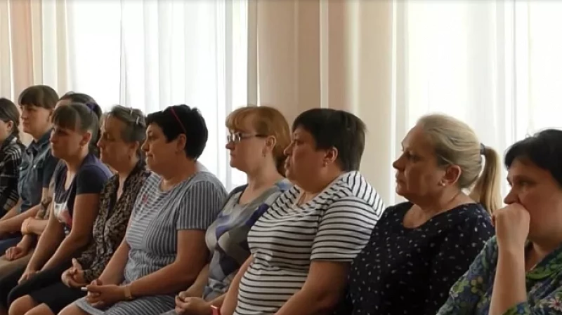 Больше 700 000 рублей перевела мошенникам воспитатель детского сада