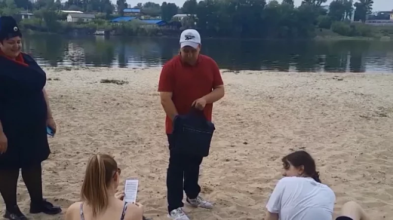 Полицейские и спасатели проводят рейды на водоёмах