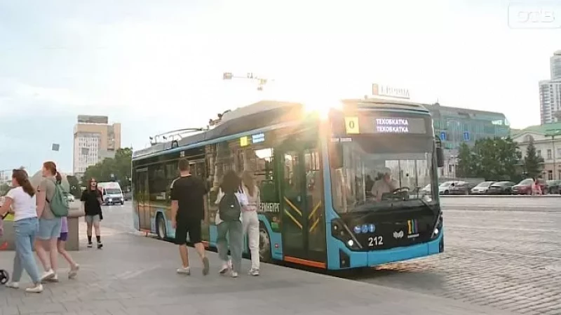 В Екатеринбурге планируется нанесение специальной разметки для движения и парковки самокатов