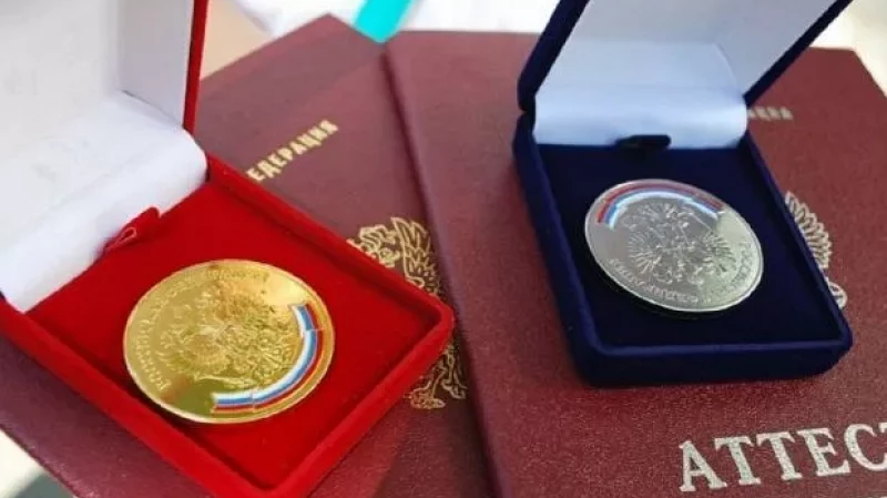 Серебряные медали вернут в школы с нового учебного года