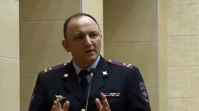 Сотрудникам и преподавателям Уральского института МВД был представлен новый начальник