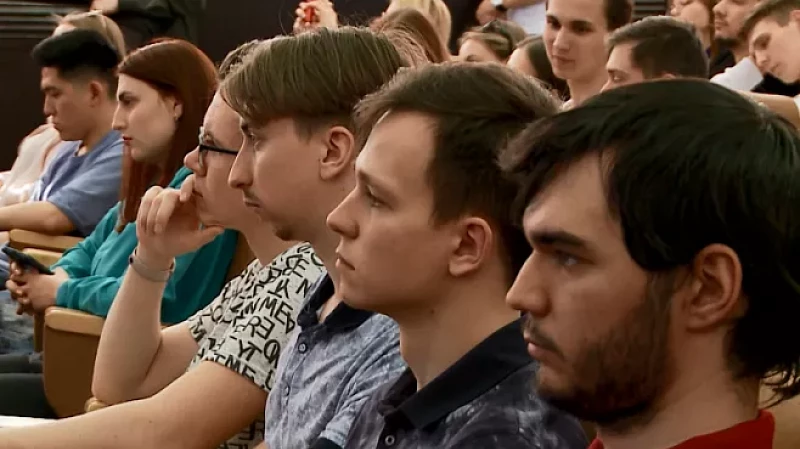 Молодёжное сообщество «Вызов» в УрФУ ищет молодых учёных, чтобы сделать из них звёзд