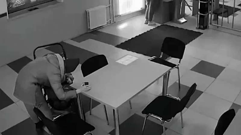 Сотрудница полиции спасла двухлетнего ребёнка